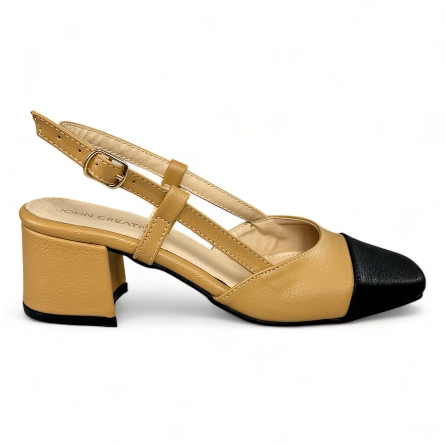 Lissa Camel con Negro
